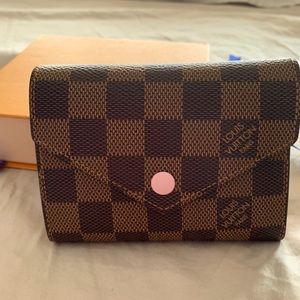 Louis Vuitton Victorine Damier Ebene